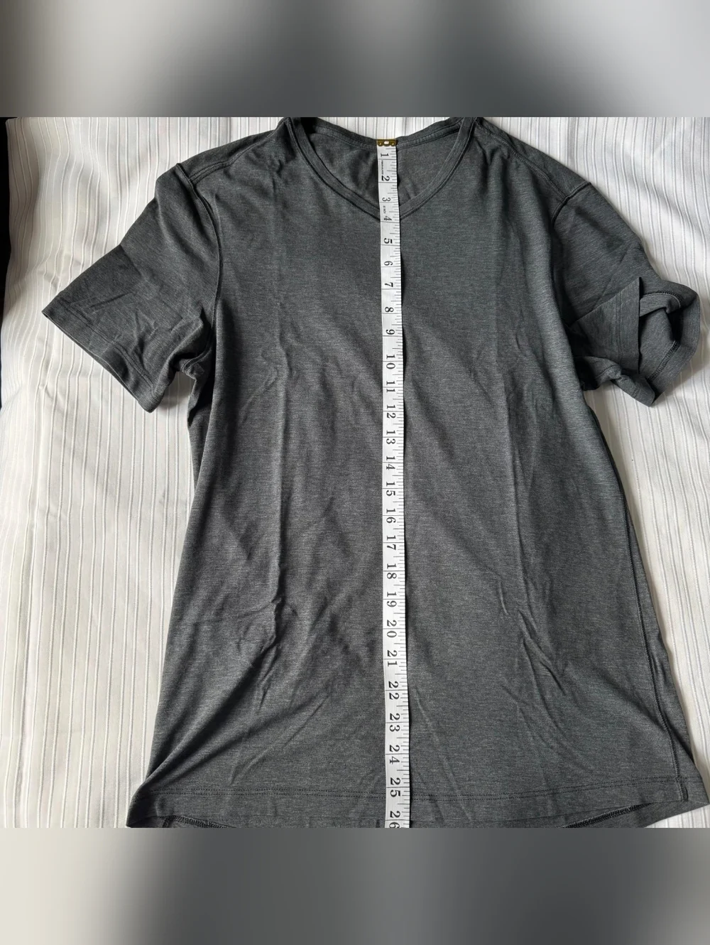 Lululemon Men's Performance Shirt - Dark Grey - Picture 6 of 8